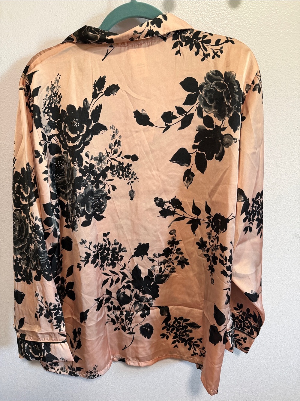 NWT XL Pink and Black Floral Pajama Set - Picture 7 of 8
